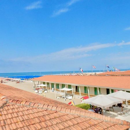 Attico Al Mare Apartment Viareggio Exterior photo